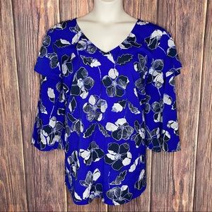 🍀5/$45🍀 Royal Blue Florals